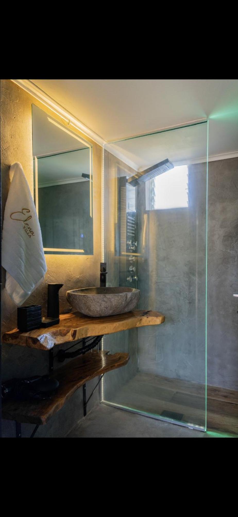 Villa Elena With Jacuzzi